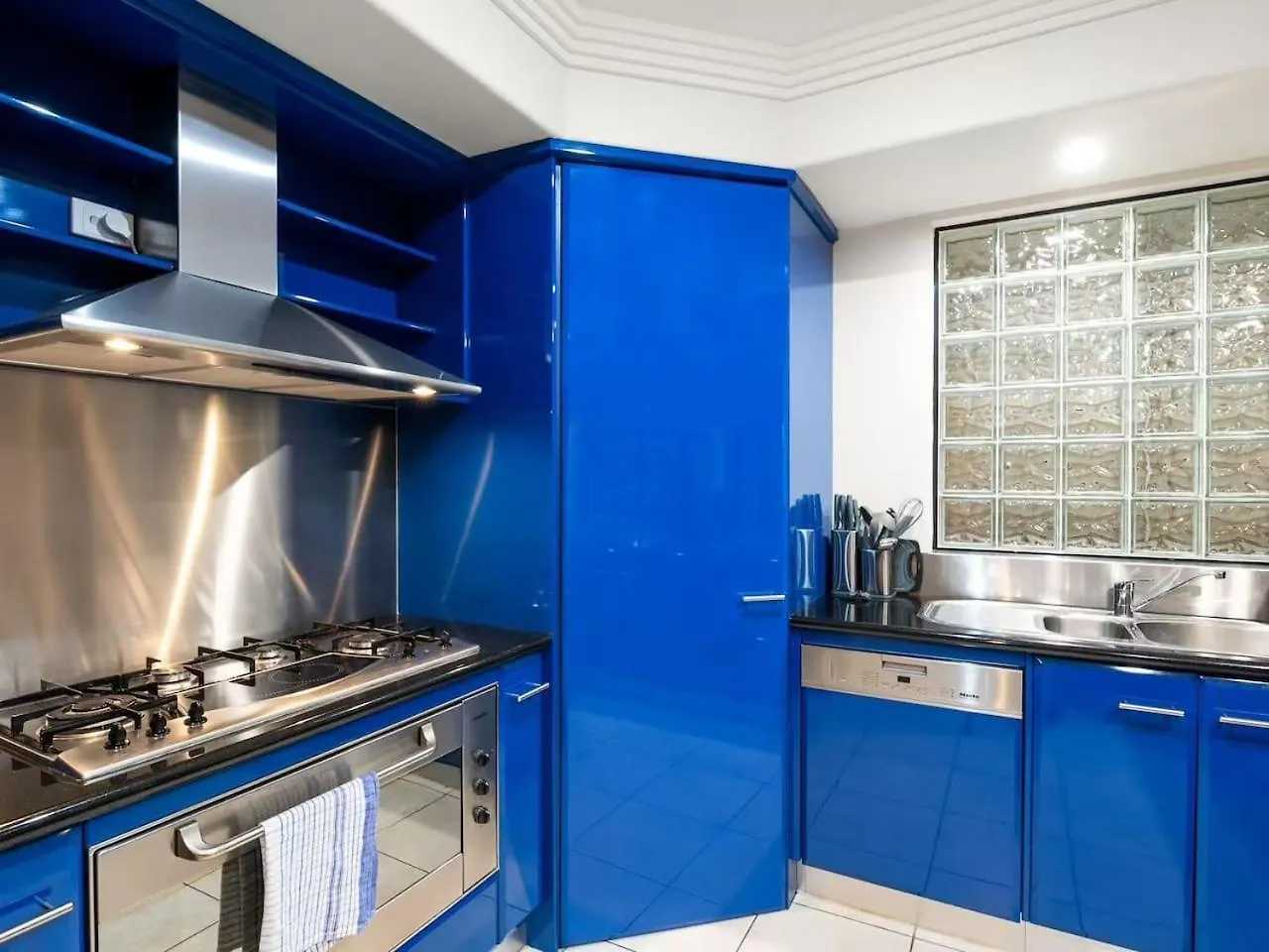 Family Oasis With Pool Living Rooms And Peaceful Vibes Browns Plains 0*,